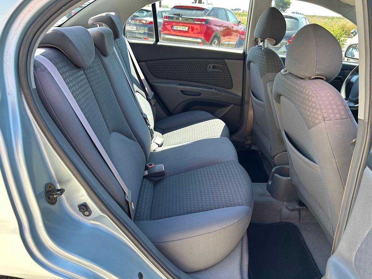 KIA RIO COMFORT 1.4 SPANISH LHD IN SPAIN ONLY 42000 MILES SUPERB 2006